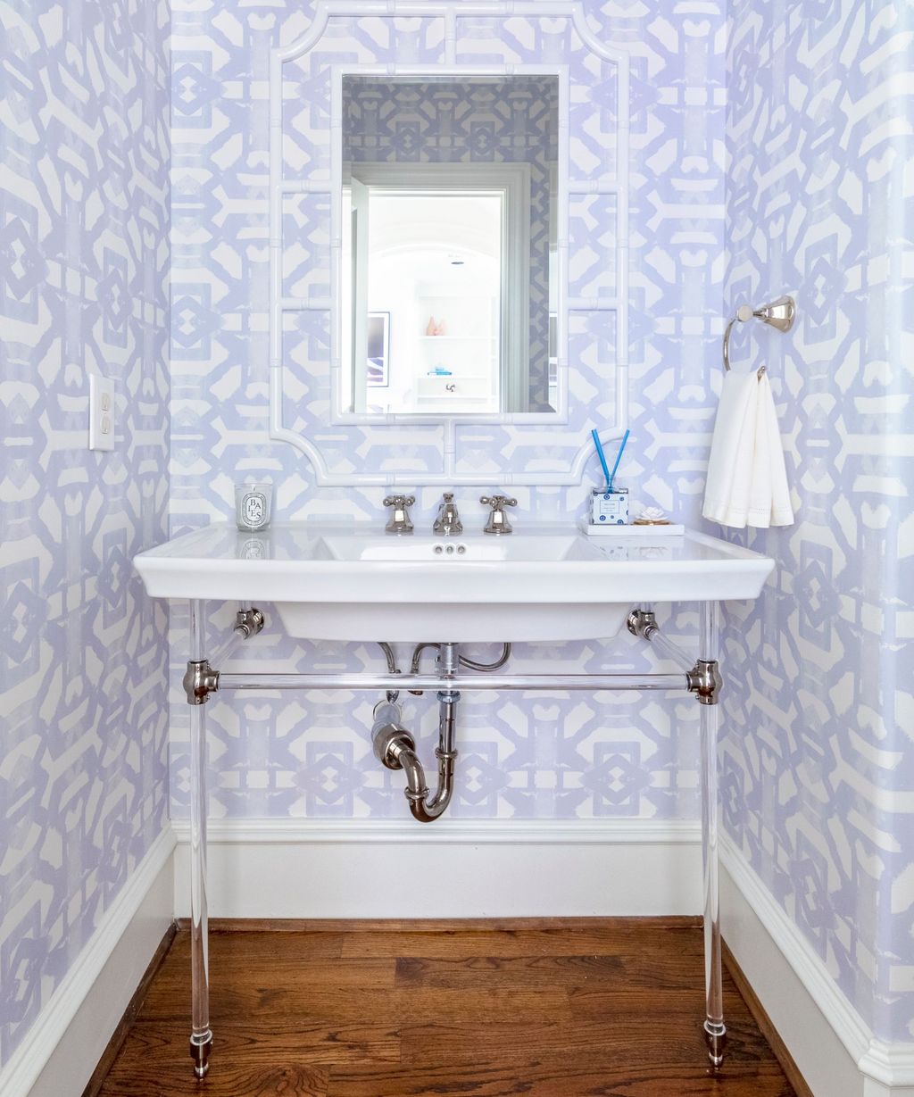 7 retro small bathroom ideas that are quirky and chic | Real Homes