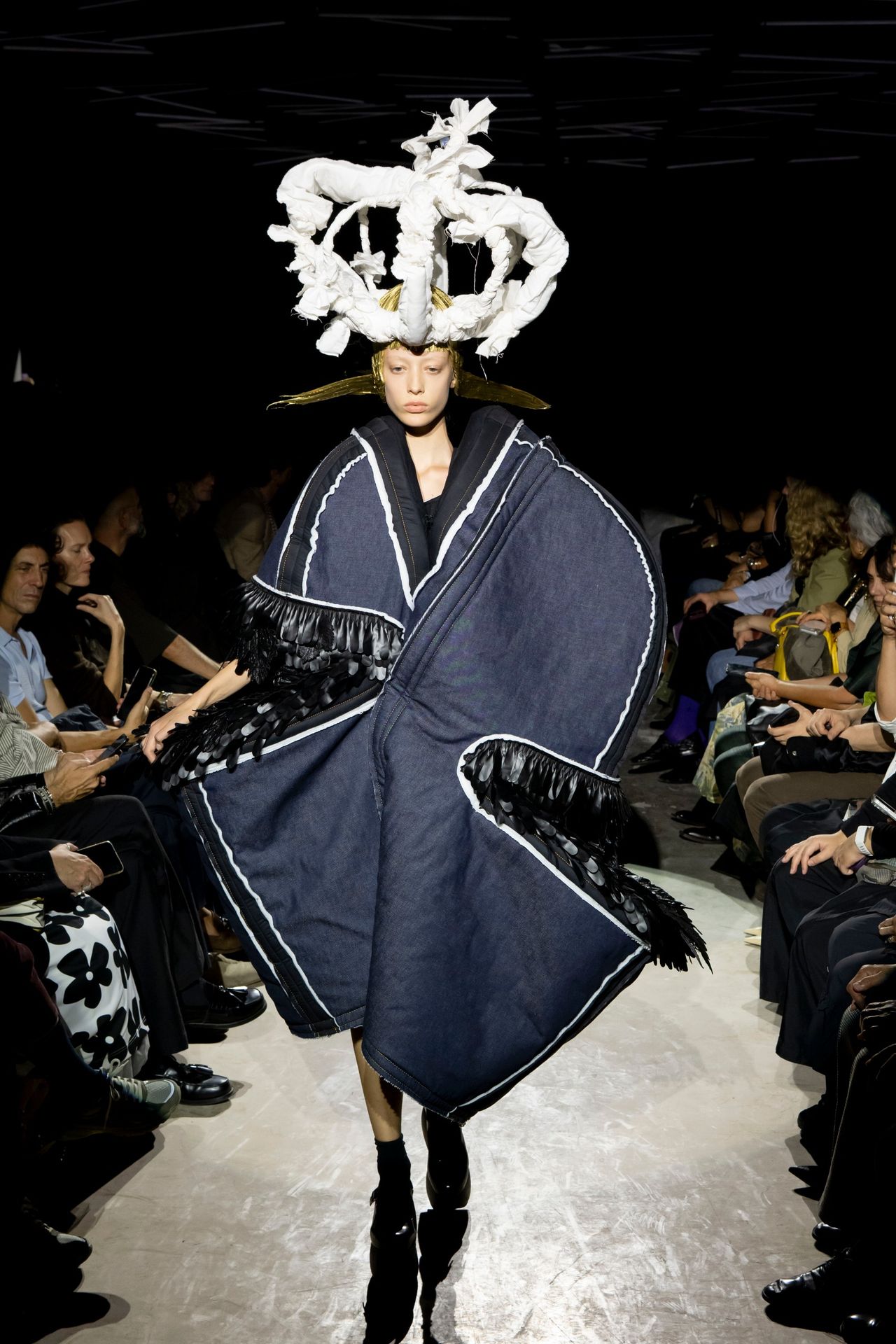 Comme Des Gar&ccedil;ons S/S 2027 runway