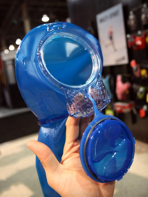 Key features on the new Camelbak Antidote reservoir include a quarter-turn lid that's said to be at least 40 percent easier to open than before plus integrated drying arms that hold the reservoir open.