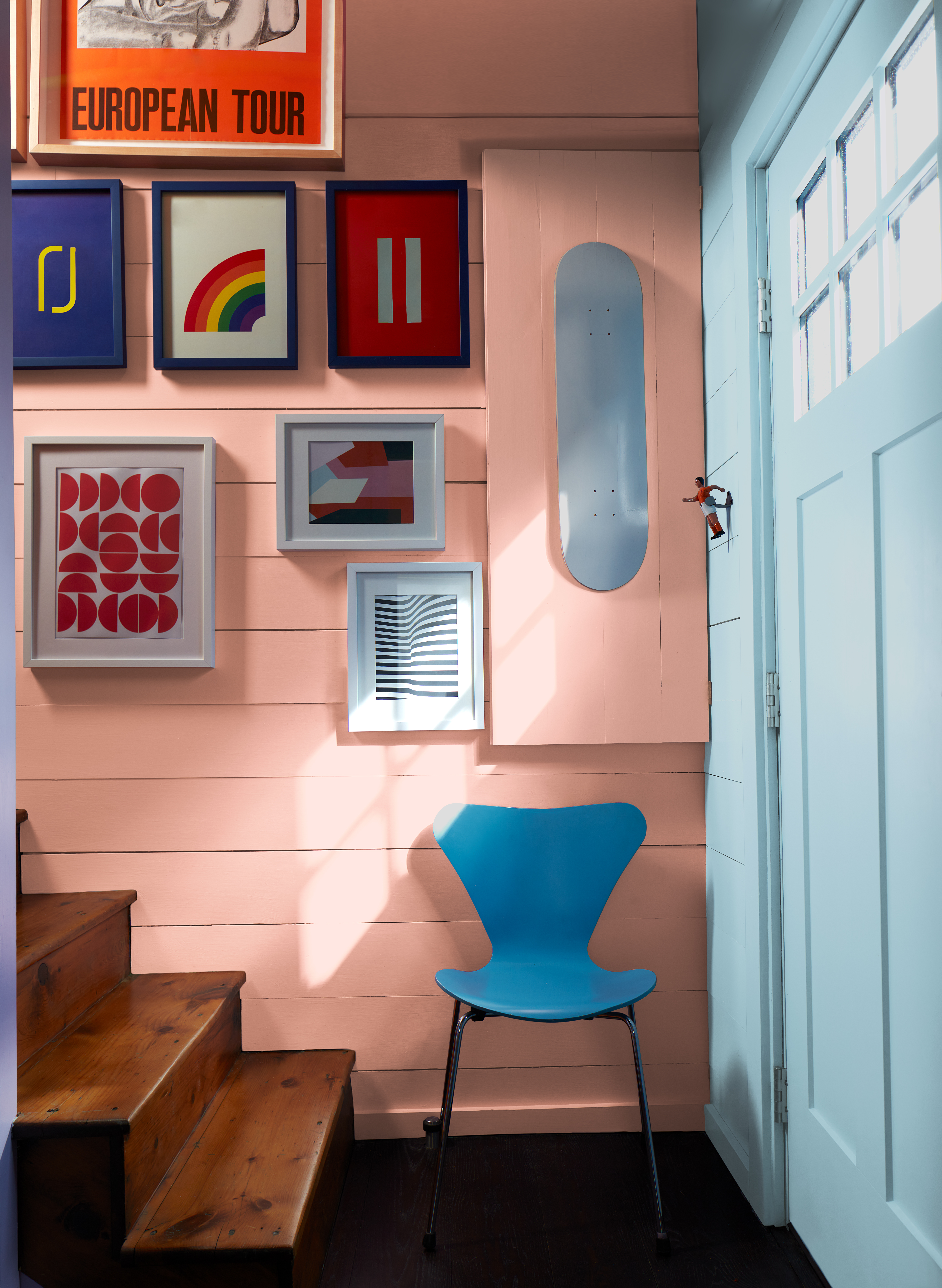 Benjamin Moore Peach Pink Paint