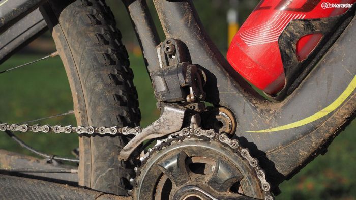 The front derailleur is shockingly light considering the power of the motor hidden within. It's not completely infallible, though, as the chain dropped to the inside a few times during testing despite what was deemed to be a perfect setup