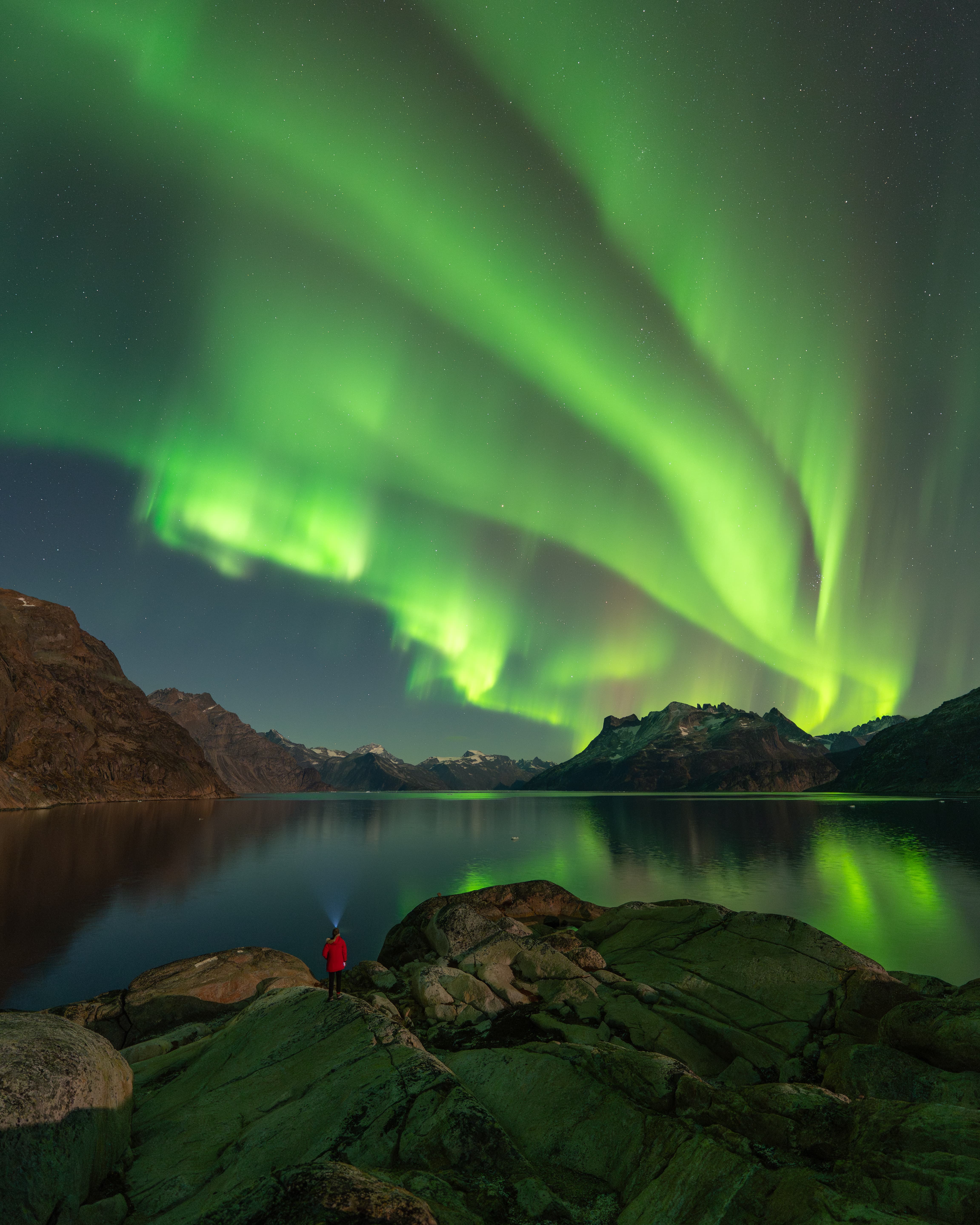 Aurora over lake.