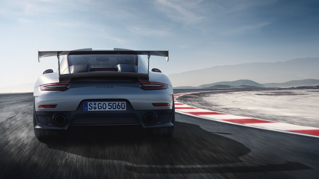Porsche 911 GT2 RS