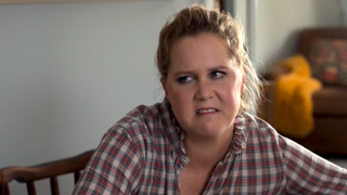 Still of Amy Schumer from Hulu's Life & Beth.