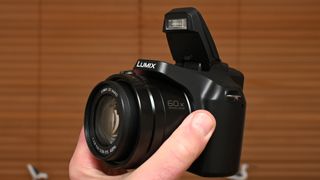 Panasonic Lumix FZ80D / FZ82D