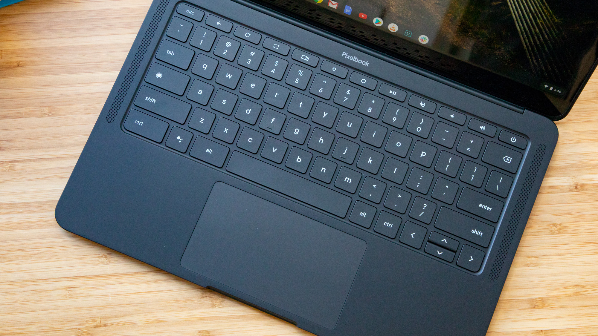 You wouldn’t know that the Pixelbook Go keyboard is backlit without reading this review.