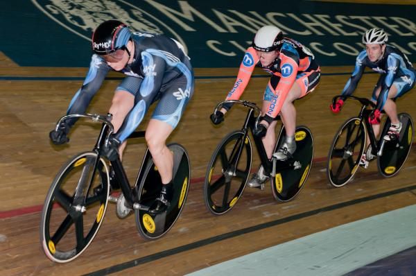 Hoy winds it up to win the Keirin.