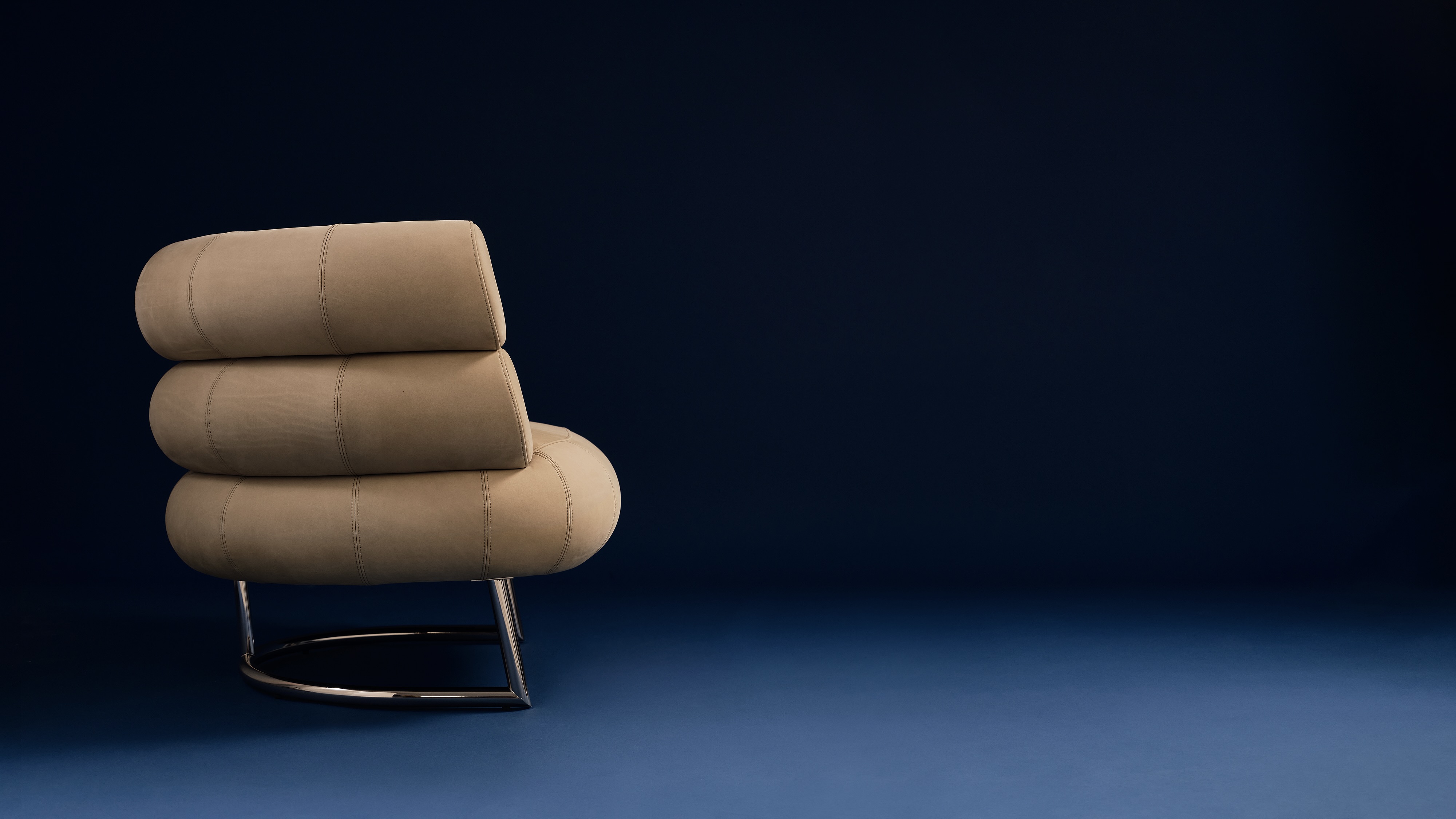 bibendum chair by eileen gray - centenary edition