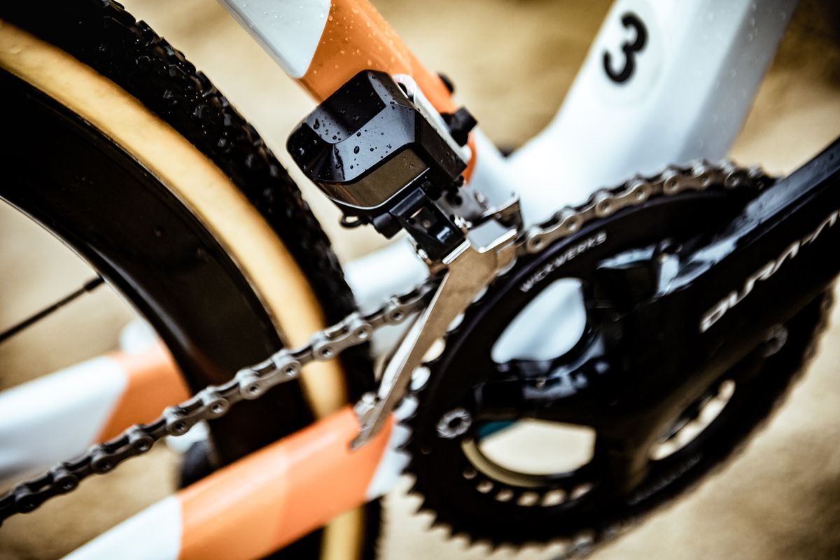 Ceylin del Carmen Alvarado's Canyon Inflite CF SLX cyclo cross bike