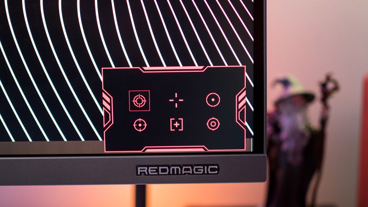 Game crosshair selection on the Redmagic 4K Gaming Monitor