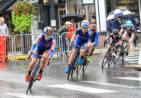 2017 winner,Sam Schneider (ISCorp Pro Cycling) rides just ahead of 2016 winner Lauretta Hanson (UnitedHealthCare Pro Cycling) to get the party started
