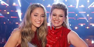 brynn cartelli and kelly clarkson the voice finale