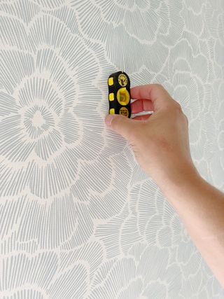 Easily hang pictures and artwork with our new Magnetic Stud Finder wit