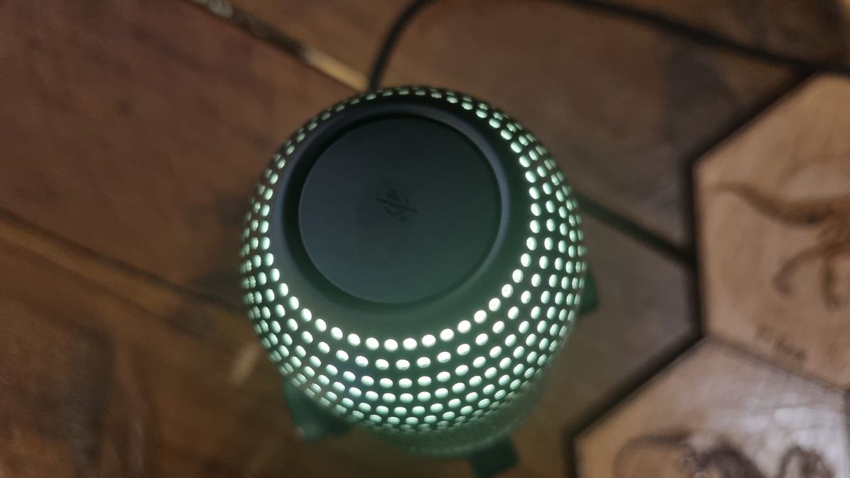 The top touch button of the Razer Seiren V3 Chroma