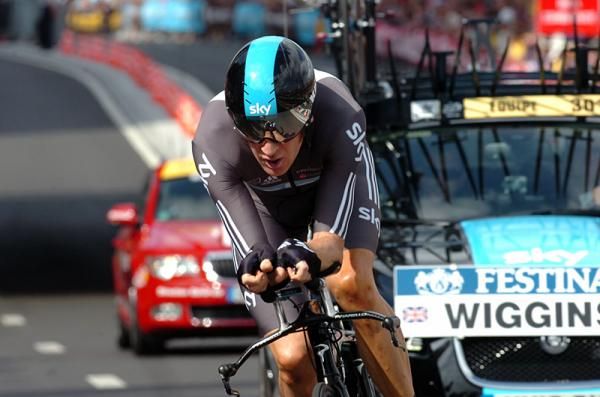 Bradley Wiggins (Sky) kicked off his 2012 Tour de France with a second place result in the prologue time trial.