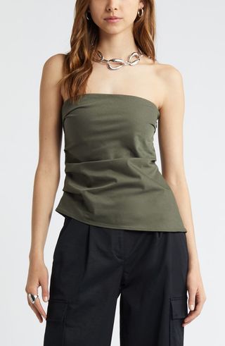 Strapless Asymmetric Top