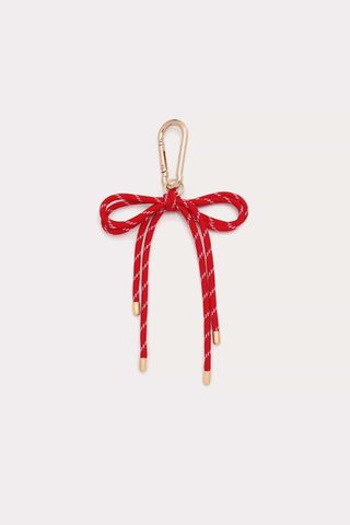 KcpRQXTdeKA9DdNuGyLab8-320-80 داخل Paracord Trend Miu Miu ومستشارو Camp Love