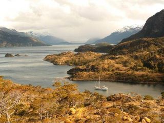 patagonia-mountains-110228-02