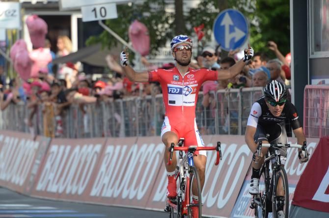 Nacer Bouhanni takes his third stage victory of the Giro d'Italia
