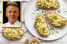 Gordon Ramsay pictured alongside a plate of scrambled eggs