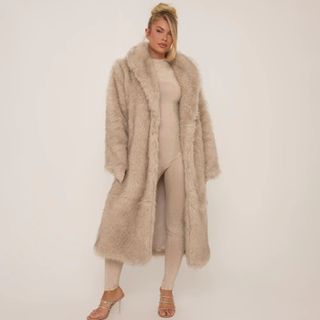 Oversized Premium Maxi Coat In Stone Natural Look Faux Fur