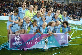 Manchester City celebrate winning the Women's Super League title in 2016