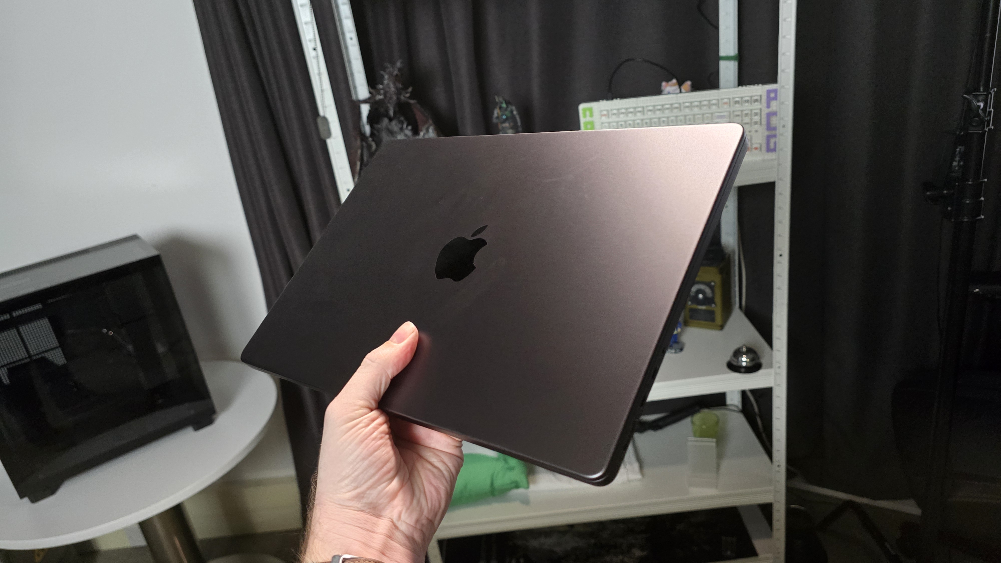 Apple MacBook Pro 14-inch (M5, 2025) in recording studio