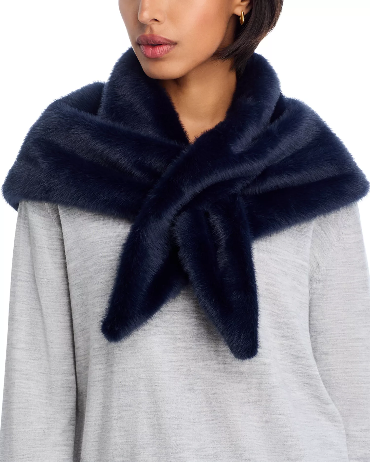 Faux Fur Triangle Foulard