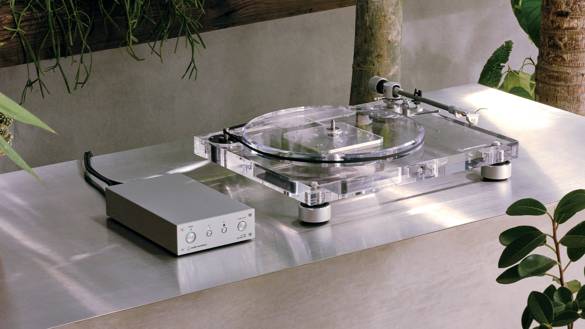 Audio-Technica AT-LPA2 turntable
