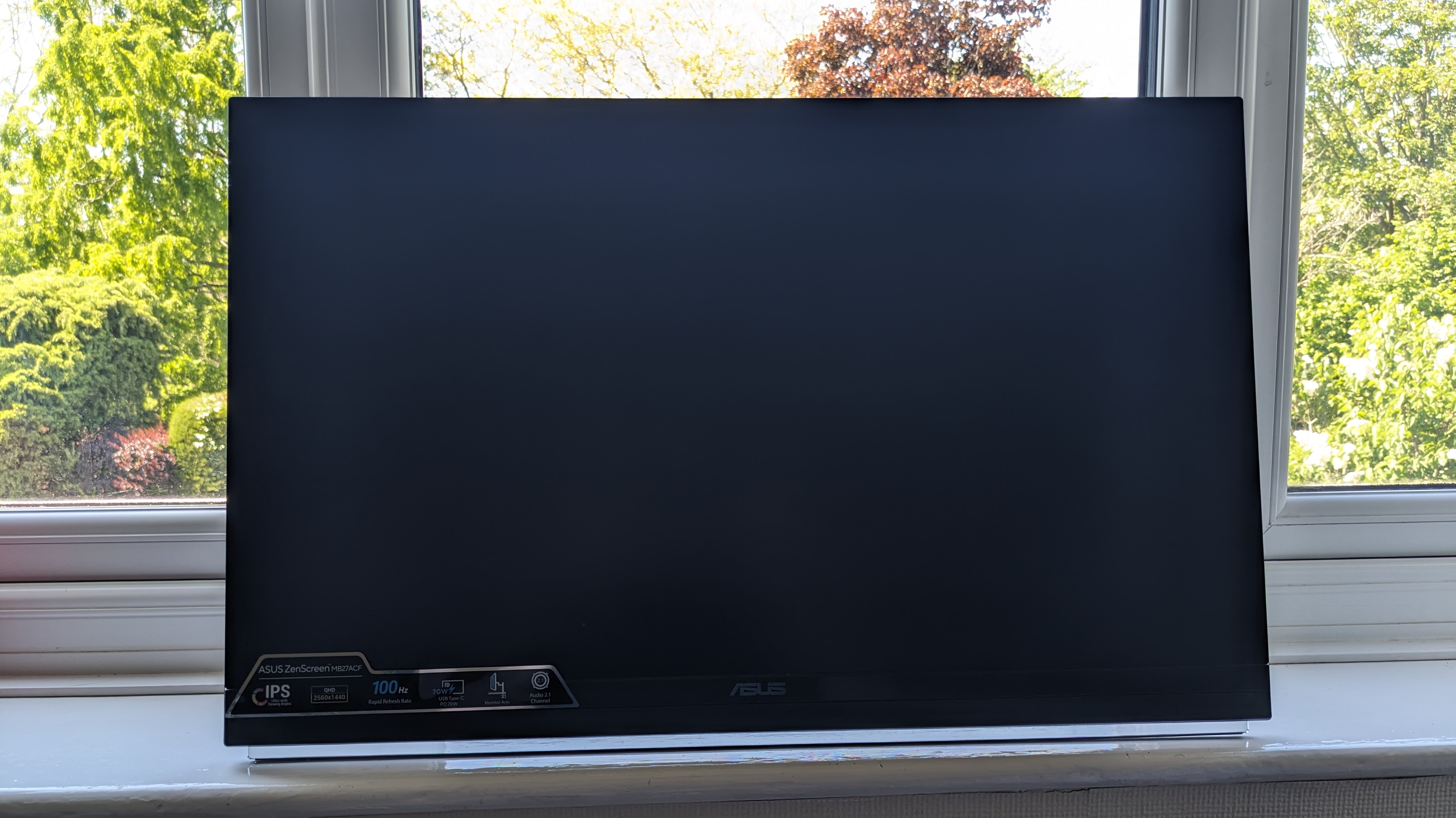 Asus ZenScreen MB27ACF during our review