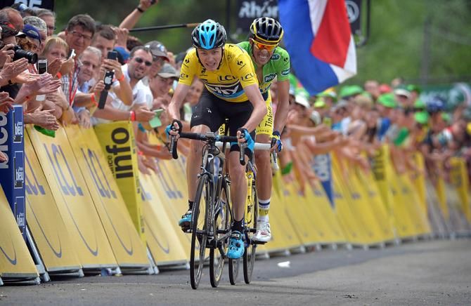 Chris Froome (Team Sky) crosses the finish line ahead of Alberto Contador (Tinkoff-Saxo)