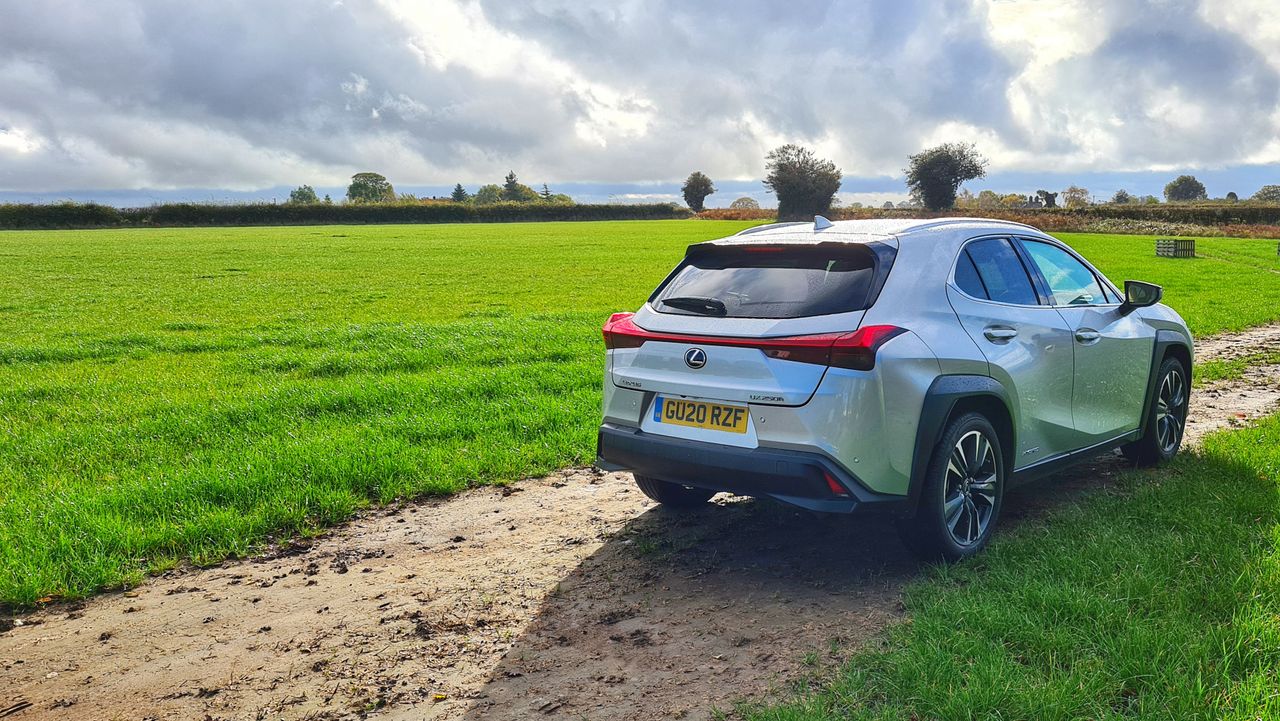 Lexus UX 250h