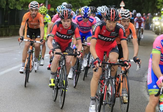 The peloton put time into Hesjedal