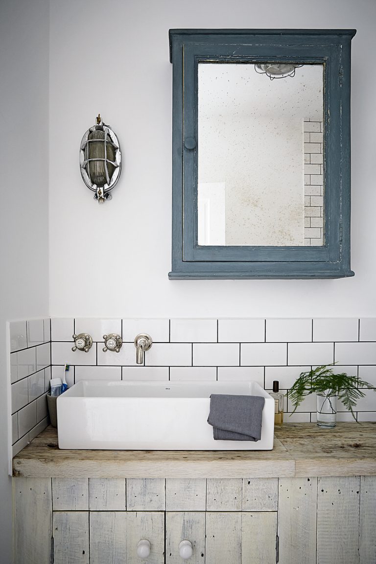 bathroom metro tile ideas