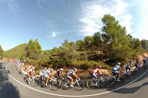 The Vuelta bunch has faced blue skies and rolling terrain all week.