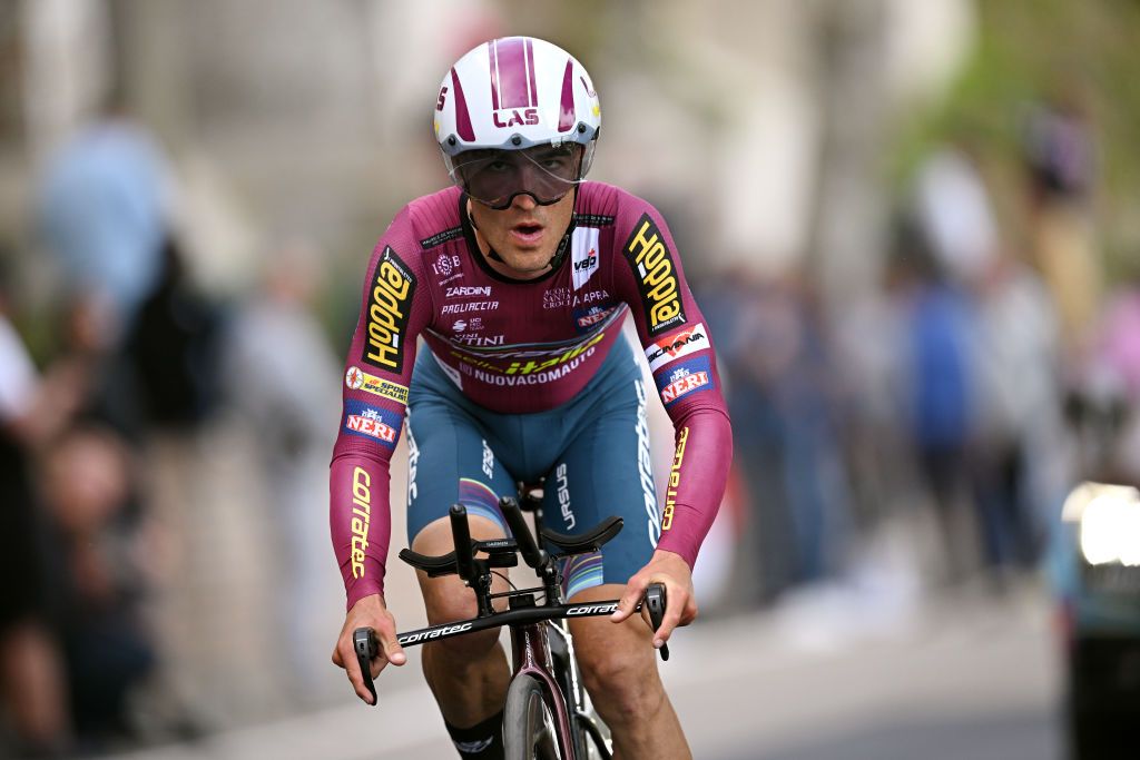 Valerio Conti (Corratec-Selle Italia) in the opening Giro d&#039;Italia time trial