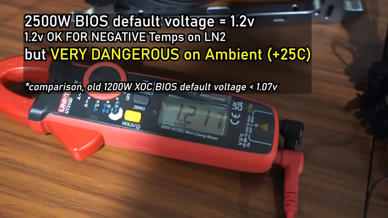 A screenshot of an Alva Jonathan YouTube video, in which the top overclocker shows what happens when the MSI RTX 5090 Lightning Z graphics card uses a 2500 W XOC BIOS without being cooled in liquid nitrogen