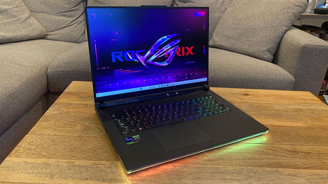 Asus ROG Strix Scar 18