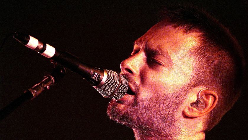 Thom Yorke live with Radiohead in 2000