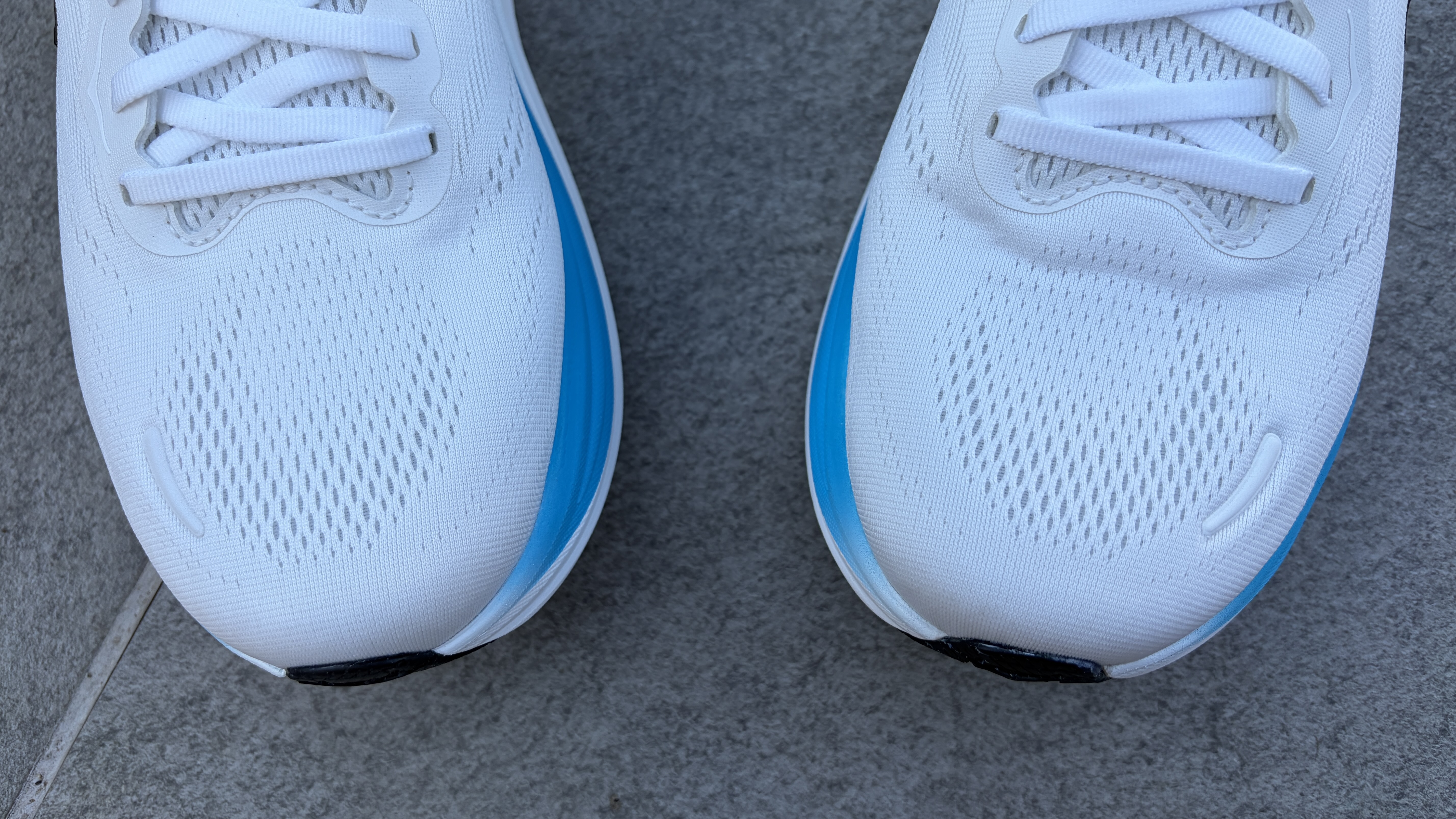 Hoka Clifton 11