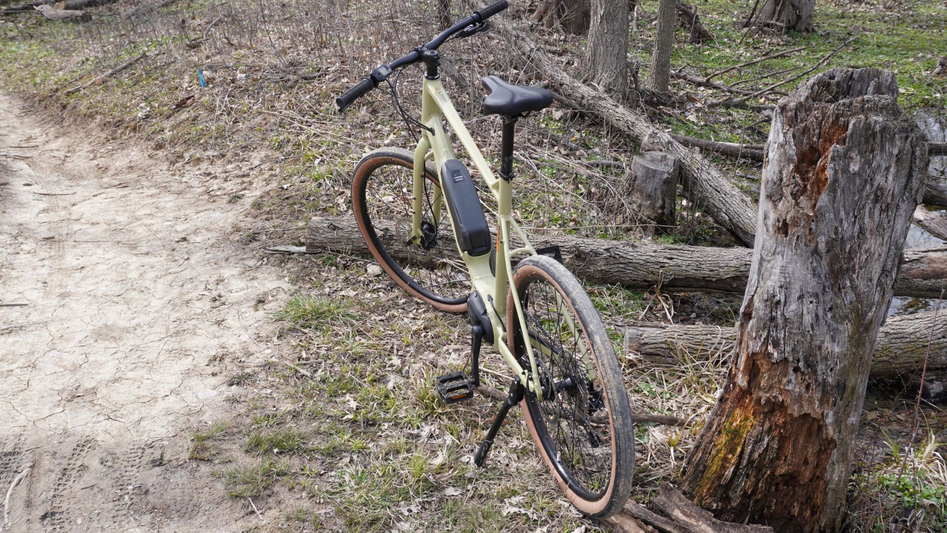 Rear view of Marin Sausalito E1 e-bike