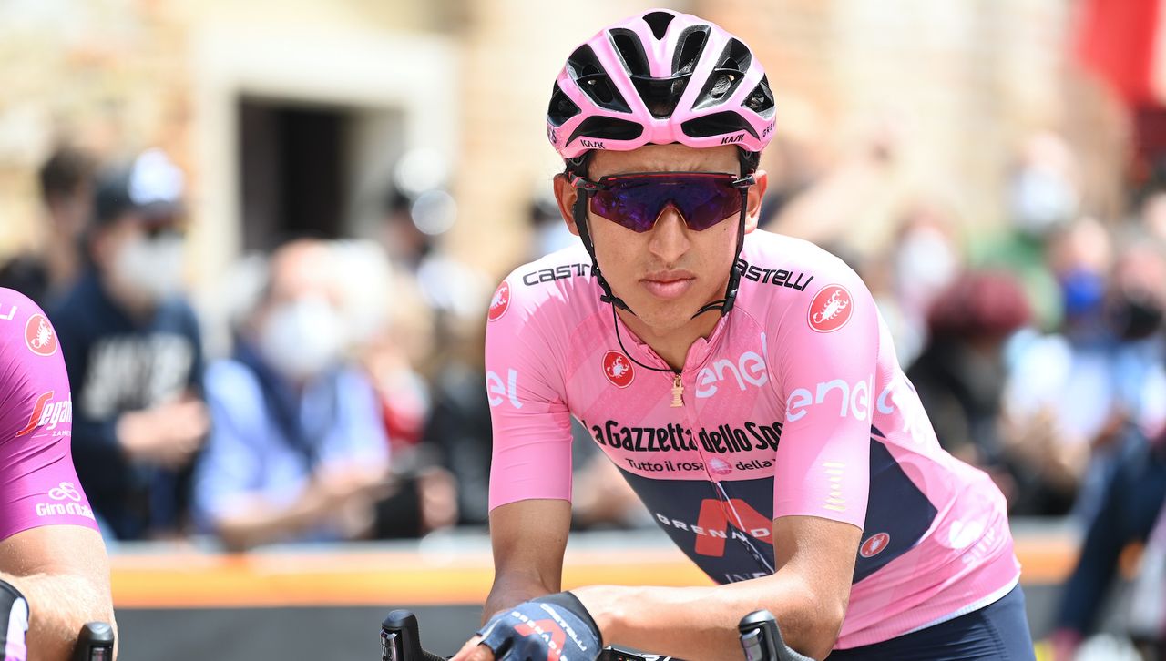 Egan Bernal leads the Giro d&#039;Italia into the third week