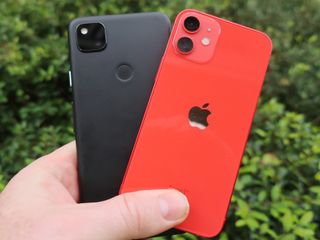 Pixel 4a Iphone 12 Mini Lifestyle