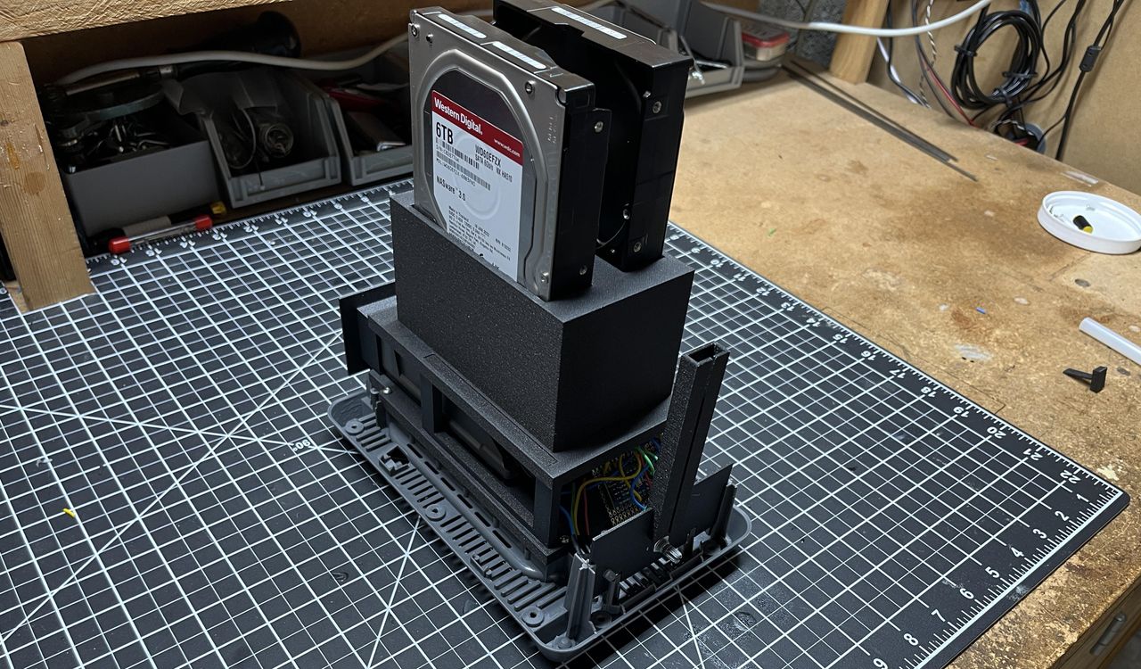 DataToaster 3000's internal structure