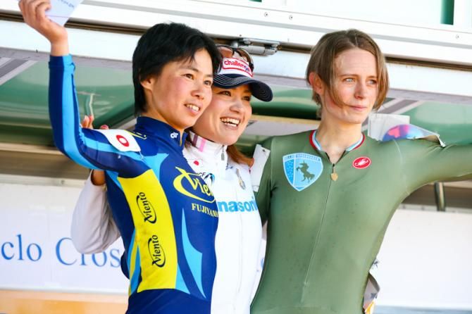 The women's podium: Sakiko Miyauchi, Ayako Toyooka and Laura Winberry