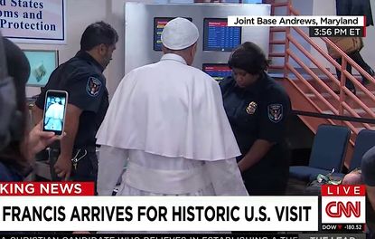 Pope Francis runs into some trouble at U.S. Customs