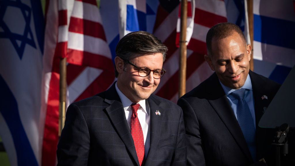 House Speaker Mike Johnson and Minority Leader Hakeem Jeffries