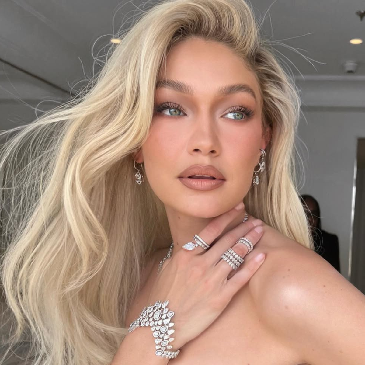 Gigi hadid layers 