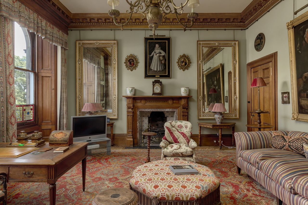 Images of a propety in Royal Terrace, Edinburgh