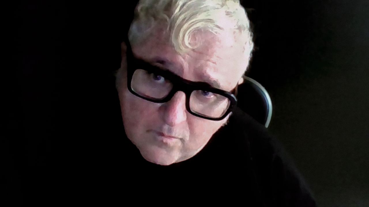 Portrait zia Zoom of the late fashion design Alber Elbaz